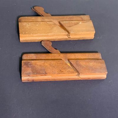 LOT 211: Collection of Vintage/Antique Tools Including Three (3) Draw Knives, Planes