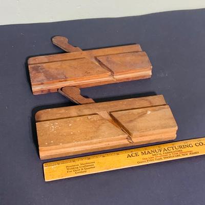 LOT 211: Collection of Vintage/Antique Tools Including Three (3) Draw Knives, Planes