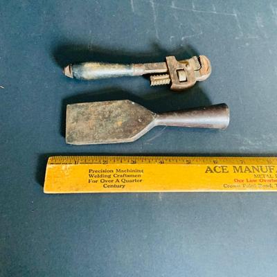 LOT 212: Collection of Vintage/Antique Tools Including a Sprayer, Pulley, Cigarette Roller, Glass Tool and Much More
