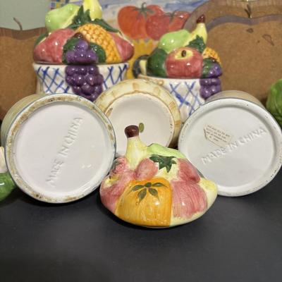 LOT 220: Fruit & Veggie Kitchen Collection: Home Interiors Vegetable Plaques, Apple Hot Plates Fruit Canisters, Holland Mold Ceramic...