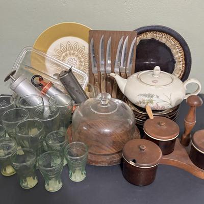 LOT 221: Kitchen Collection: New Coca-Cola Juice Glasses, Vintage Cookie Press/Cake Decorator, Pottery Condiment Set, Steak Knives...