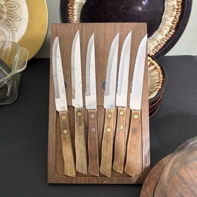 LOT 221: Kitchen Collection: New Coca-Cola Juice Glasses, Vintage Cookie Press/Cake Decorator, Pottery Condiment Set, Steak Knives...