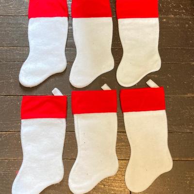 LOT 244: Large Collection of Vintage NFL Team Merry Christmas Stockings (27)