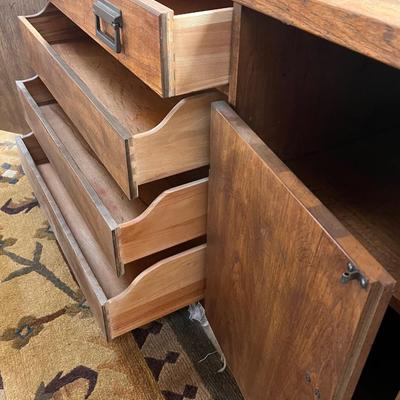 Drexel Briar II Finish Dresser (LR-RG)