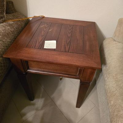 End table