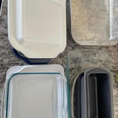 Casserole pans and loaf pans