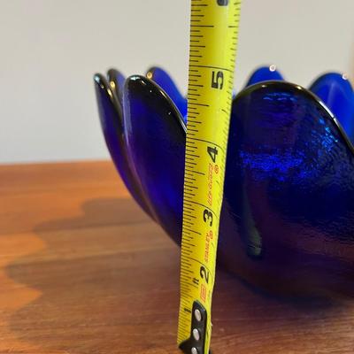 Blenko Hand Made Cobalt Blue Art Glass Petal Bowl