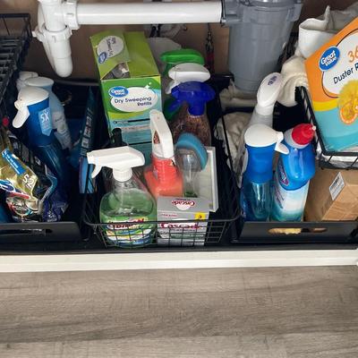 Cleaners for the kitchen