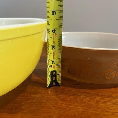 3 Pc Vintage Pyrex Lot - 2 Large Bowls, Casserole Dish