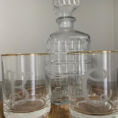 Cocktail tray with C and small fan