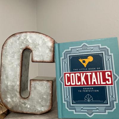 Cocktail tray with C and small fan