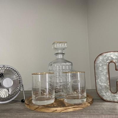 Cocktail tray with C and small fan