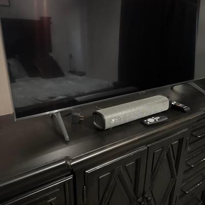 Samsung 55 inch Smart TV with remote