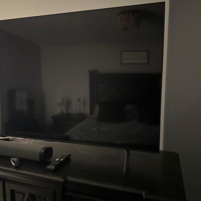 Samsung 55 inch Smart TV with remote