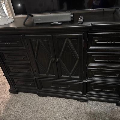 Home Meridian Black
