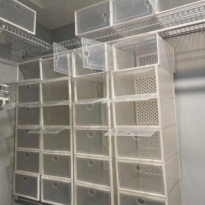 Master bedroom closet accessories and fan