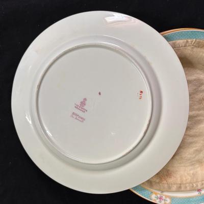 6 Minton's Bone china luncheon / tea plates "Persian Rose"
