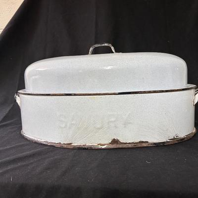 Vintage Savory Roasting Pan