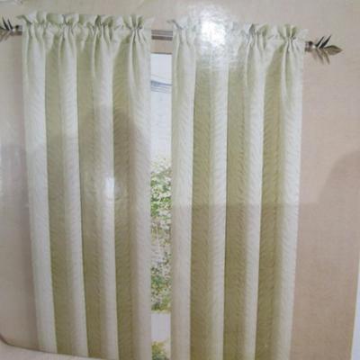 New 2 pk. Duck River Textiles rod pocket curtains