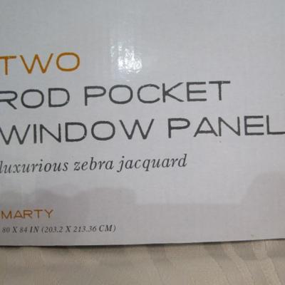 New 2 pk. Duck River Textiles rod pocket curtains