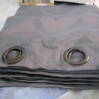 New 2 pk. Duck River Textile gromet curtains