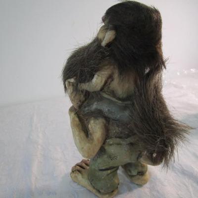 Dad & son troll piggy back ride