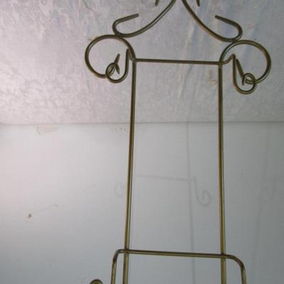 Gold-tone decorative plate hanger - holds 4 plates
