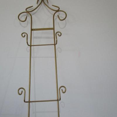 Gold-tone decorative plate hanger - holds 4 plates