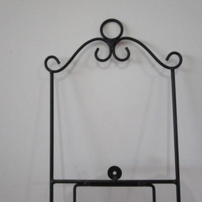 Black decorative 3-plate hanger