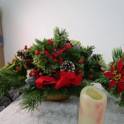 3 Christmas centerpieces (1 with candle)