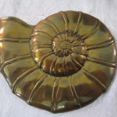 Vintage solid brass set of 3 shell plaques