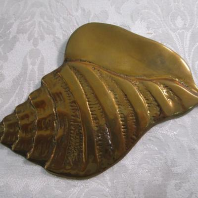 Vintage solid brass set of 3 shell plaques