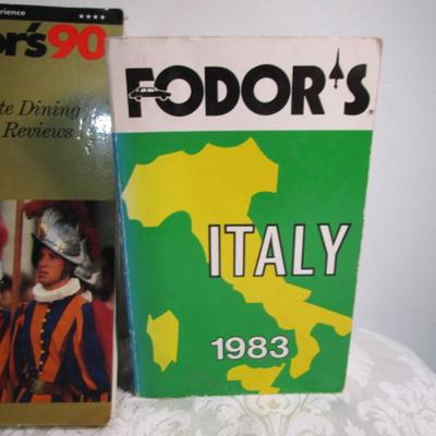 5 travel books on Rome & Italy