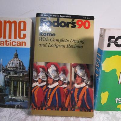 5 travel books on Rome & Italy