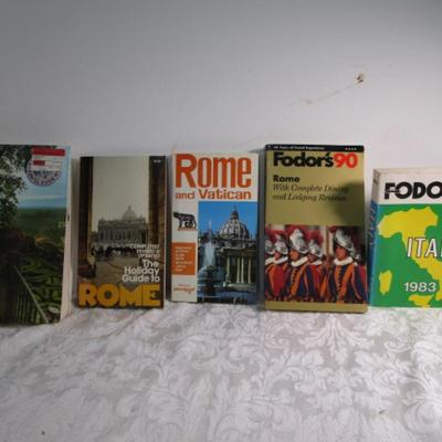 5 travel books on Rome & Italy
