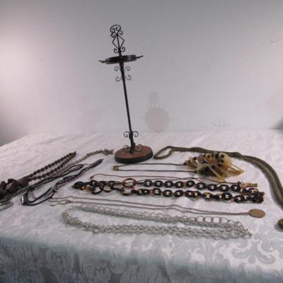 9 necklaces & a necklace tree