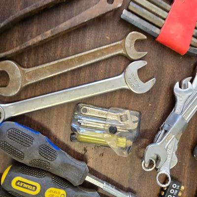 Hand Tool Grab Bag – Wrenches, Screwdrivers, Hex Keys, Pliers + Leather Tool Pouch