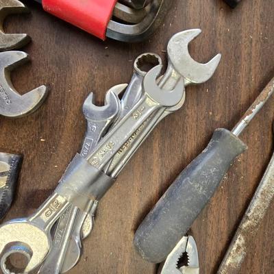 Hand Tool Grab Bag – Wrenches, Screwdrivers, Hex Keys, Pliers + Leather Tool Pouch