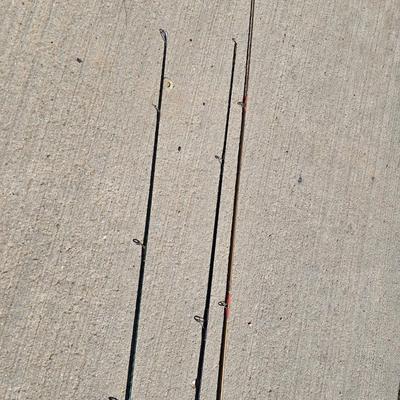 Fishing Rod & Reel Lot – Zebco 33, Red 007 Combo, & Vintage Cork Rod