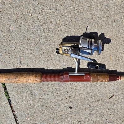 3 Vintage Fishing Rods with Reels + Wire Fish Basket