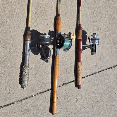 3 Vintage Fishing Rods with Reels + Wire Fish Basket