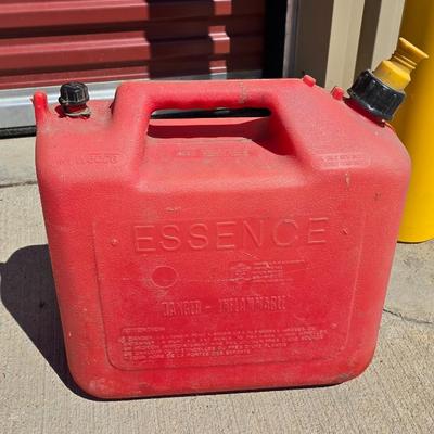 Gas Can & Large heavy-duty large rig 4-Way Lug Wrench