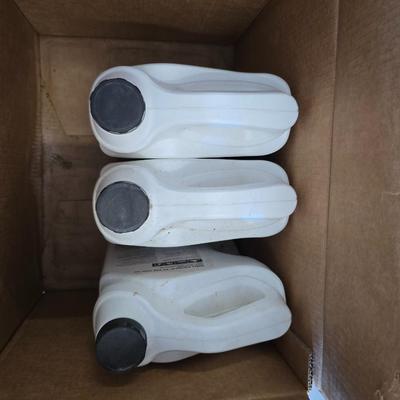 Gasoline Can & Shell Rotella Diesel Oil