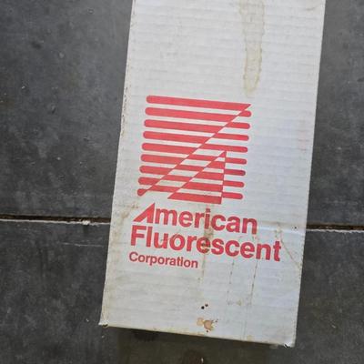 American Fluorescent Strip Lite & Bulb Lot – Garage/Workshop Lighting