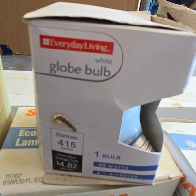 American Fluorescent Strip Lite & Bulb Lot – Garage/Workshop Lighting