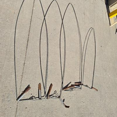 Lot of 4 Vintage Wire Fur Stretchers – Graduated Sizes