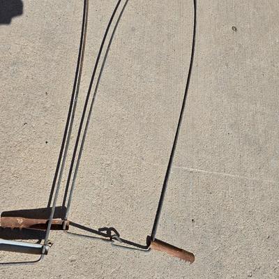 Lot of 4 Vintage Wire Fur Stretchers – Graduated Sizes