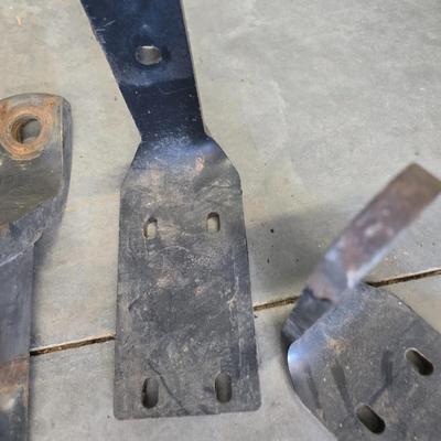 Heavy-Duty Shop Lot – Bucket of Chain, Hitches, and Hardware