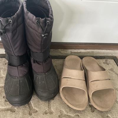 Sale Photo Thumbnail #373: Men’s boots and outdoor sandals