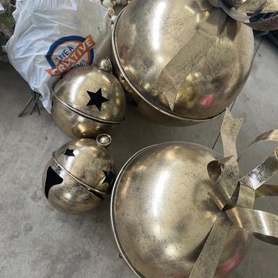 Gold bells and more decor